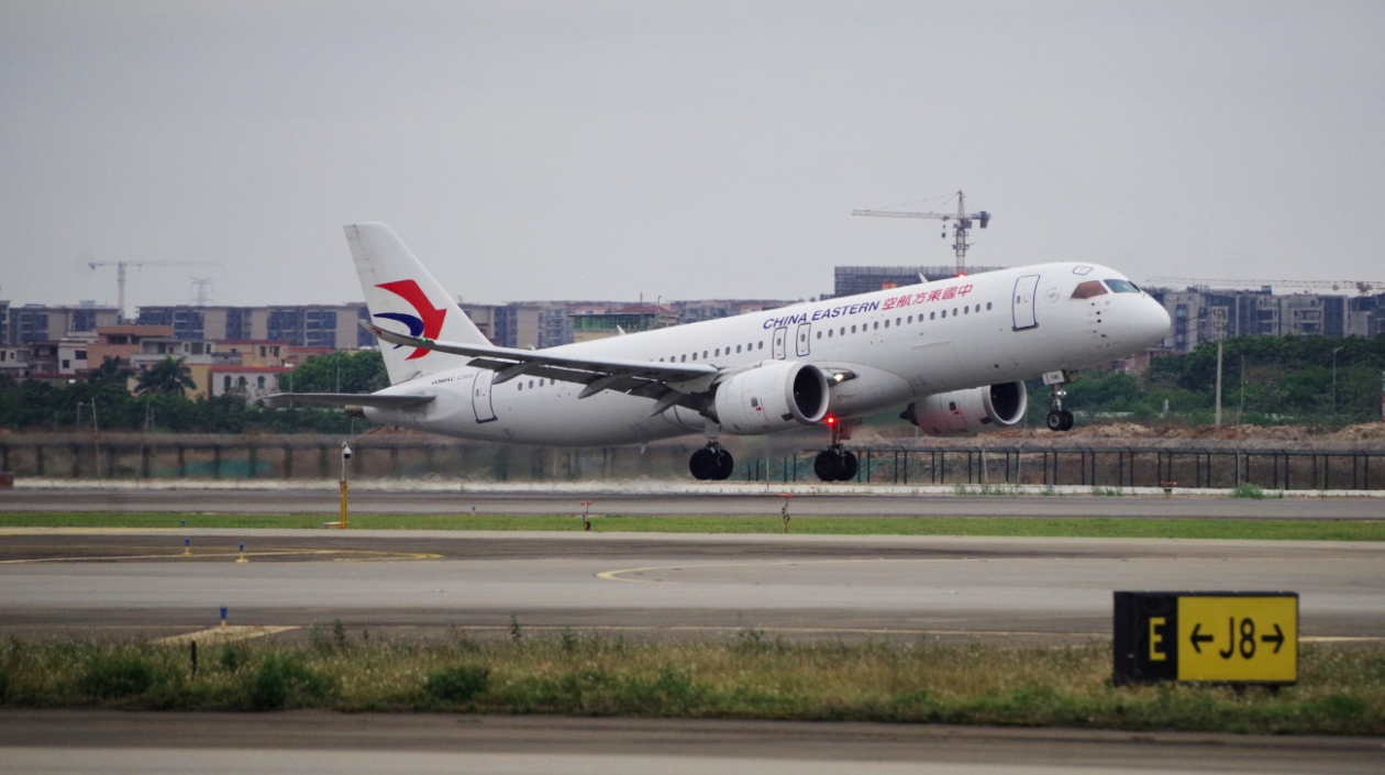 有片︱國產大飛機C919執飛西安—廣州直達往返航班