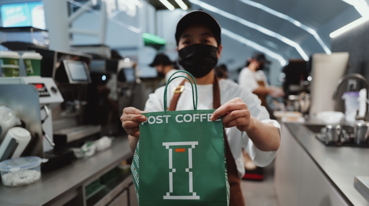 首個「出入境＋咖啡郵局」融合空間在廈開業