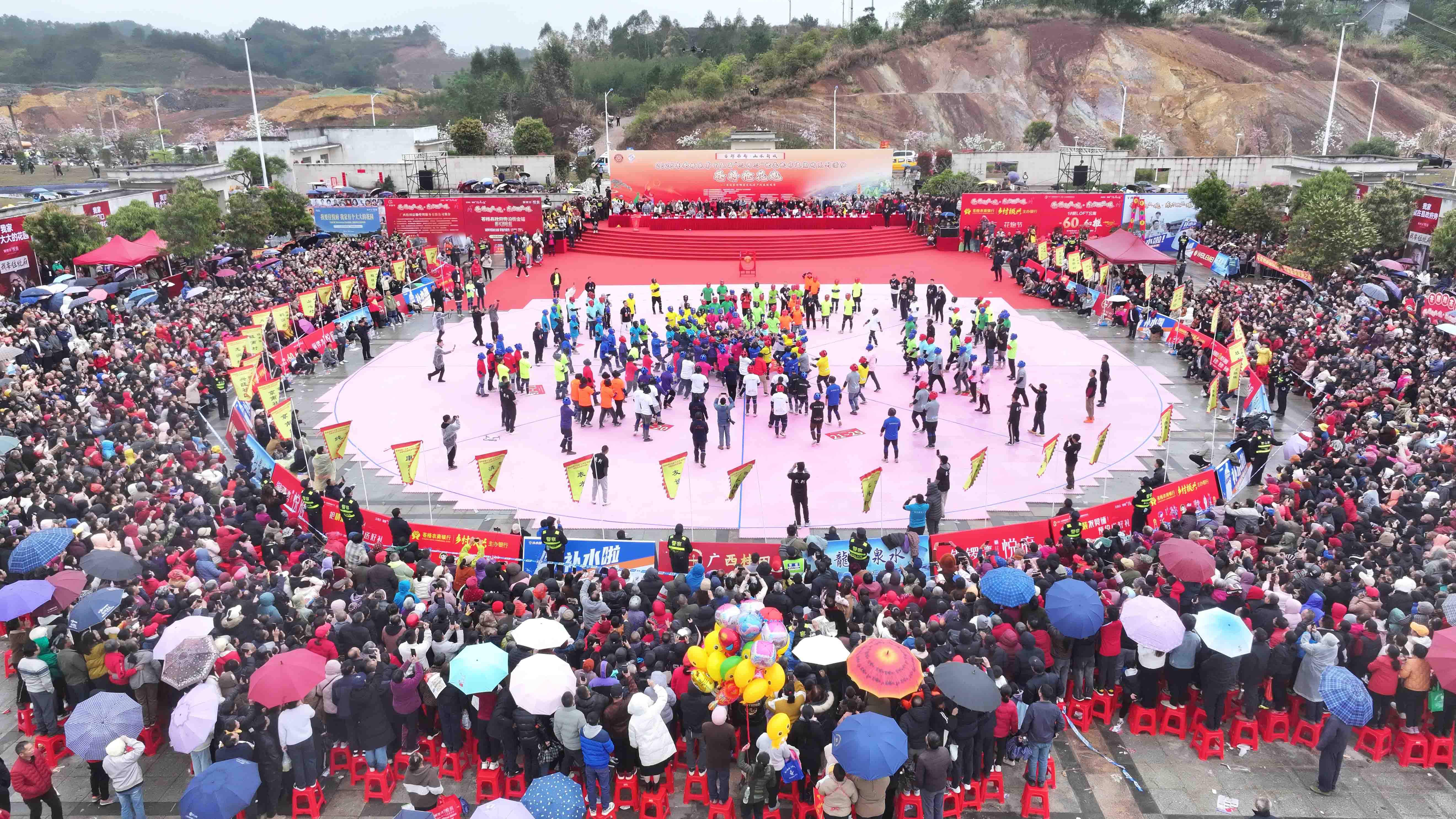 桂蒼梧舉行第十五屆「三月三」搶花炮非遺宣傳系列活動