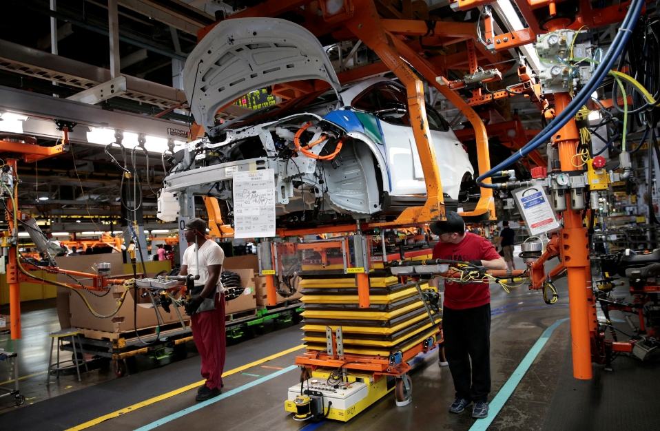 美國製造業活動今年以來首次萎縮 價格指標創近三年最高