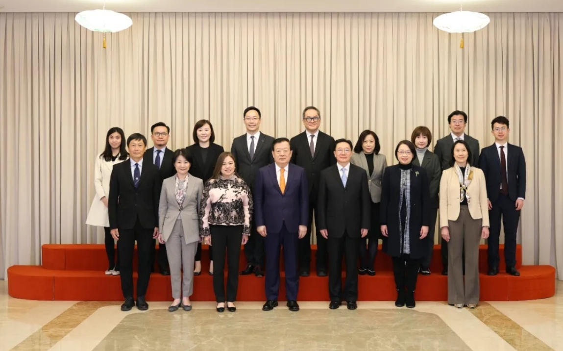 夏寶龍會見羅淑佩等訪京港府官員