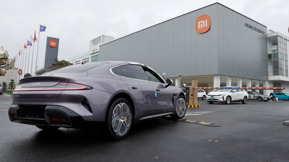 今日再大跌超4% 小米股價已較高位回落25%