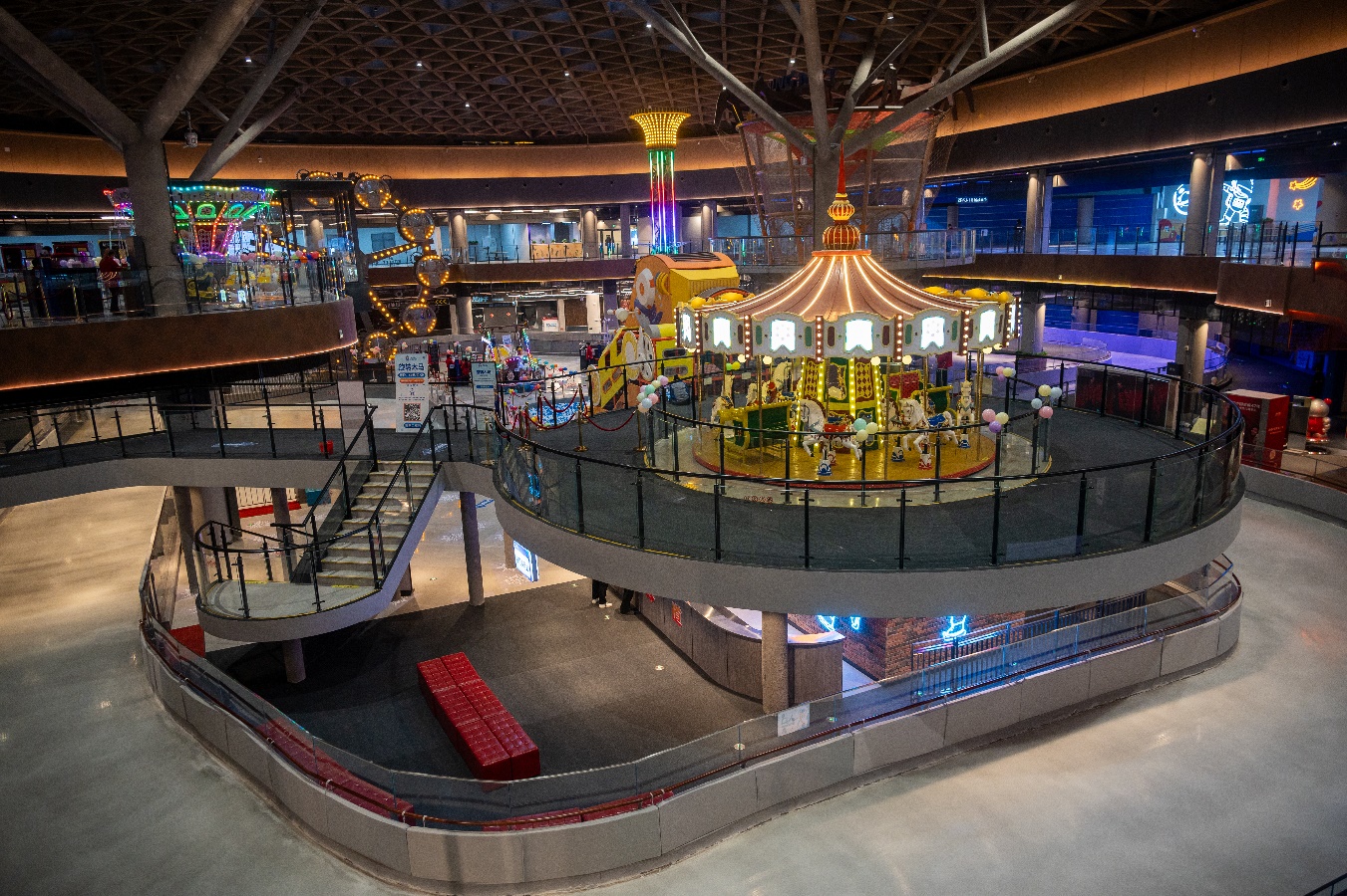 哈爾濱冰雪大世界10重福利來襲 解鎖4月4-6日春日愜意假期