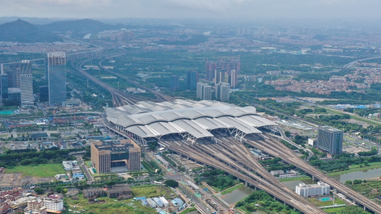 聚焦清明假期交通出行 廣州南站擬加開高鐵列車422列