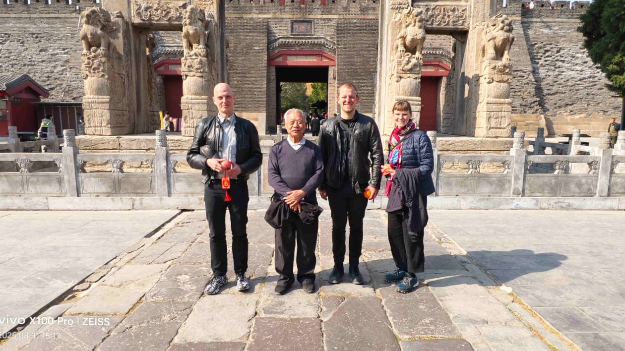 德國青年千里拜師 泰山皮影藝術薪傳海外