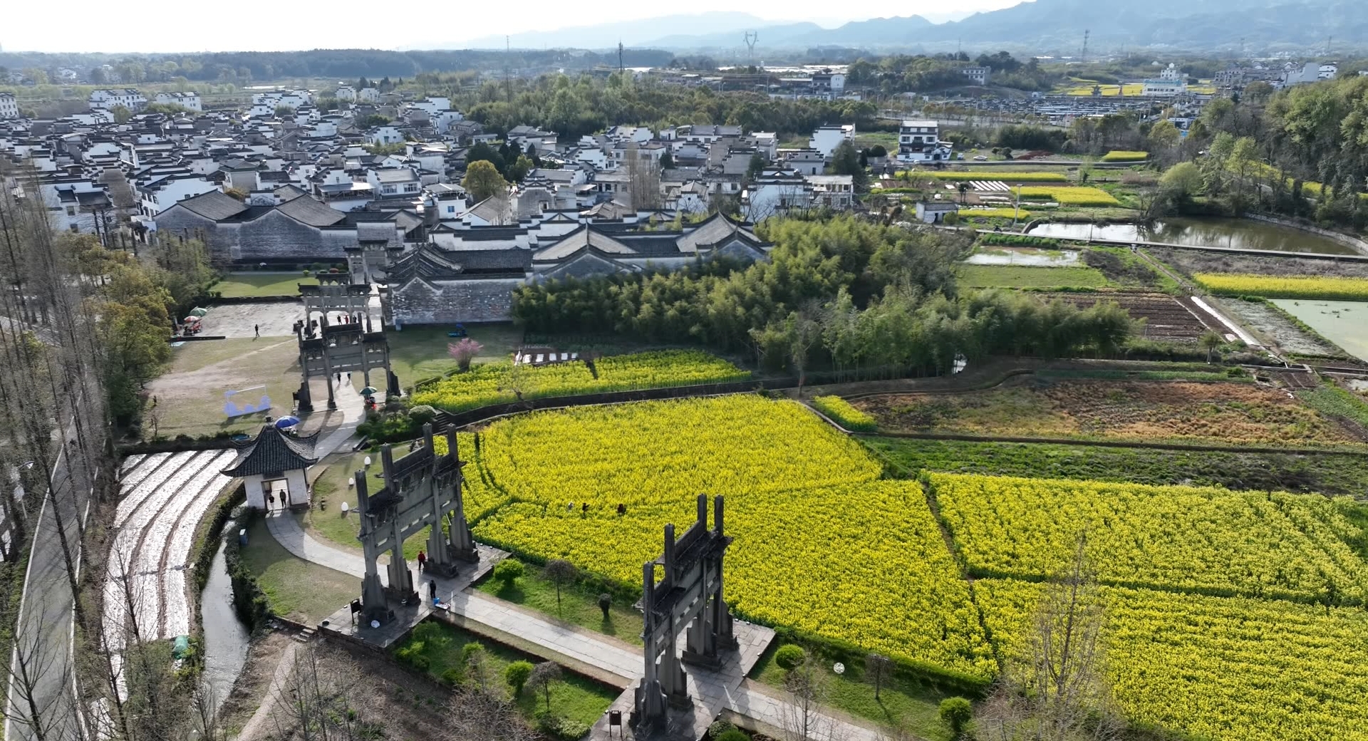 皖歙縣：棠樾春色添彩徽州畫卷