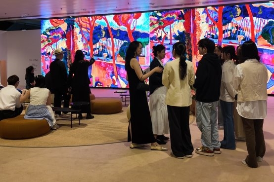 網龍首創數字藝術作品亮相巴塞爾藝術展 12米巨幕成熱門打卡點