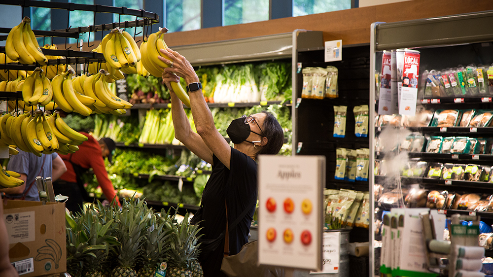 特朗普關稅新政引發市場恐慌 日常消費品價格恐飆升