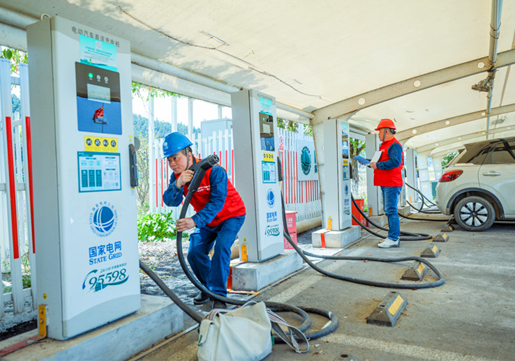 皖祁門縣：「皖美服務隊」護航綠色出行