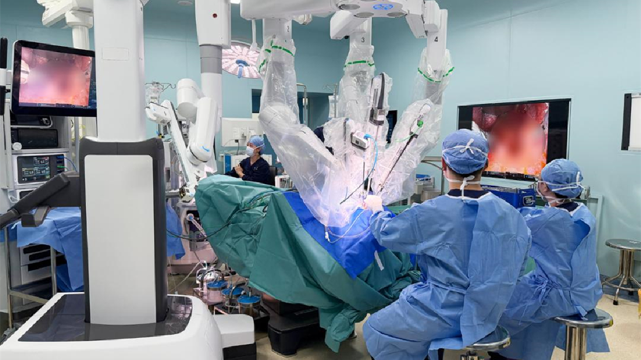 科技里程碑：達芬奇機器人助力花都完成首例高精度微創手術