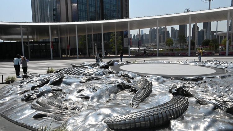 涉兜售2張Coldplay演唱會「黃牛飛」 警方票控1男子