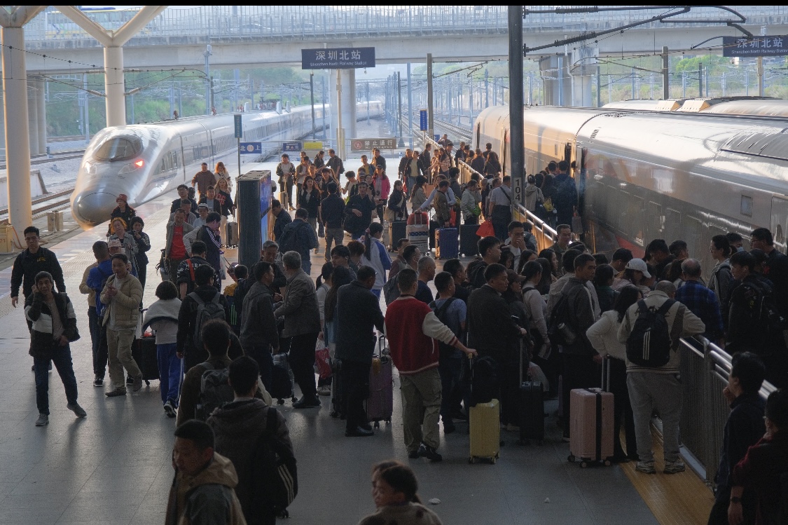 清明節深圳北站刷新客流紀錄 到發旅客超330萬人次