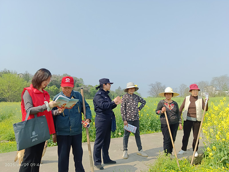 皖休寧萬安鎮：田間地頭護平安 普法惠民「零距離」