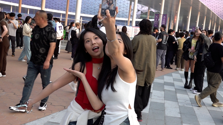 有片｜運輸署籲啟德體育園演唱會觀眾今晚離場時盡量乘搭港鐵