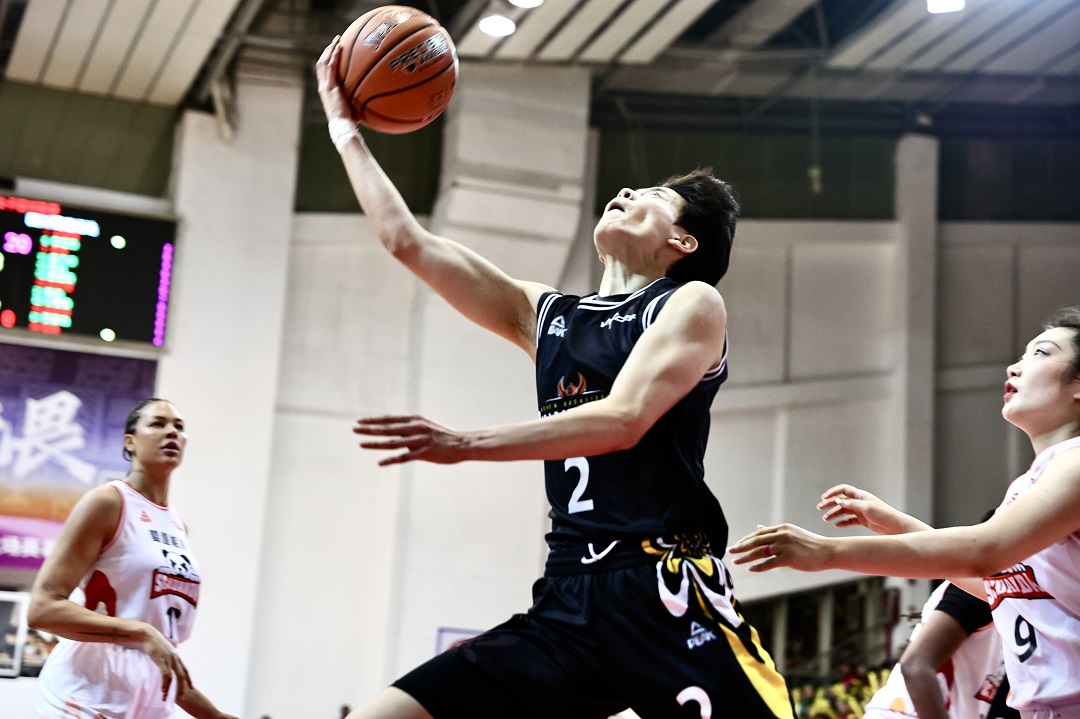 「粵戰粵勇」 籃球名城東莞再添WCBA總冠軍