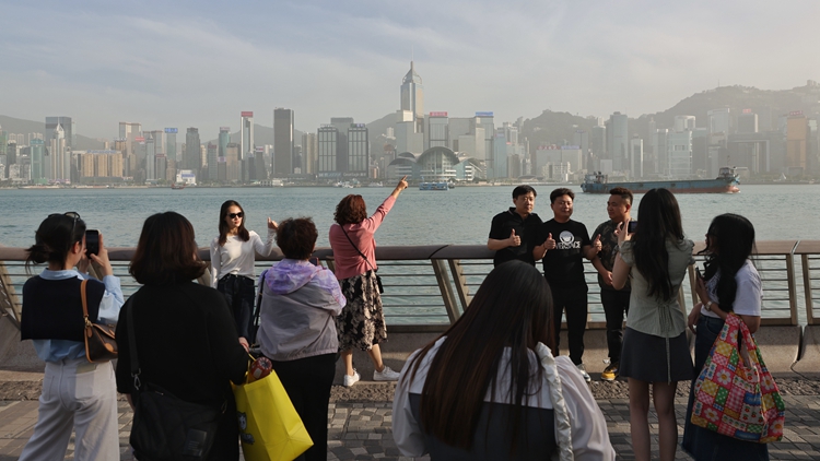 天文台：昨日錄得最高氣溫33度 沙塵天氣會逐漸緩解