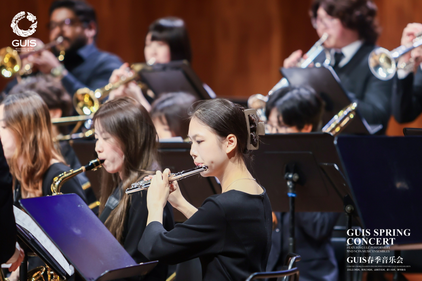 有片︱120名外籍人員子女學生登上星海音樂廳展現灣區新活力