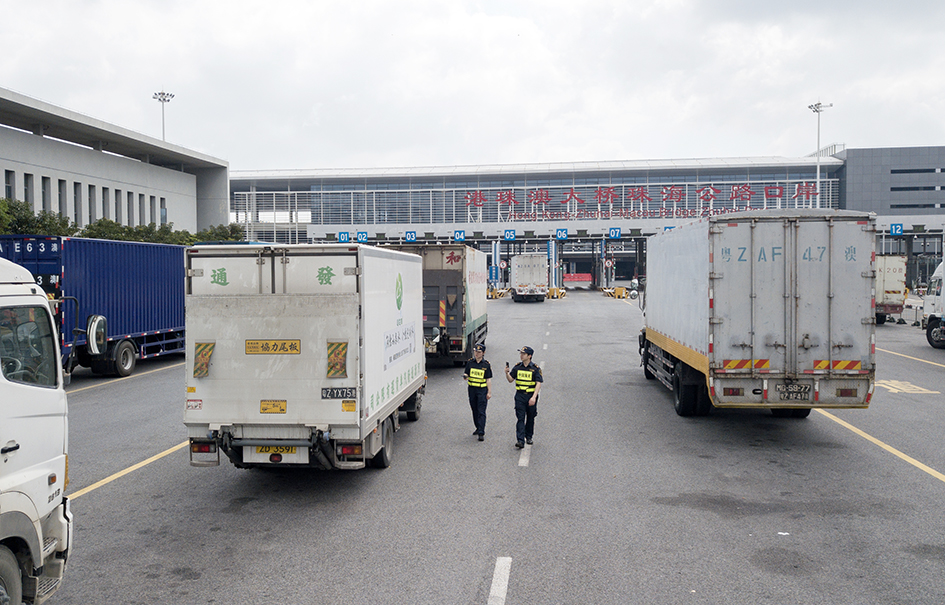 勁增23.6%！港珠澳大橋珠海公路口岸一季度進出口規模創新高