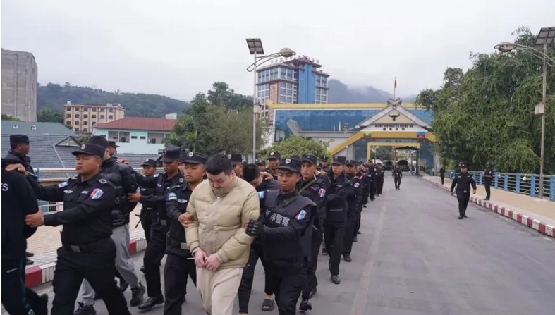 緬甸向中國移交在緬抓獲的920餘名跨境電詐中國嫌犯