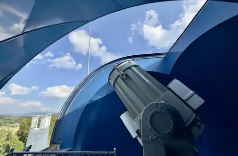 中國首次實現地月空間衛星激光測距