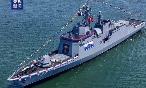 金正恩出席朝鮮海軍新型驅逐艦下水儀式 