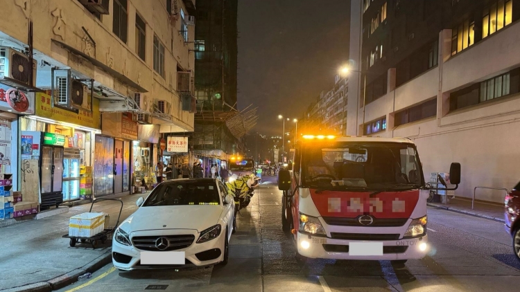 警方打擊啟德體育園交通違例 拖走6輛違泊車