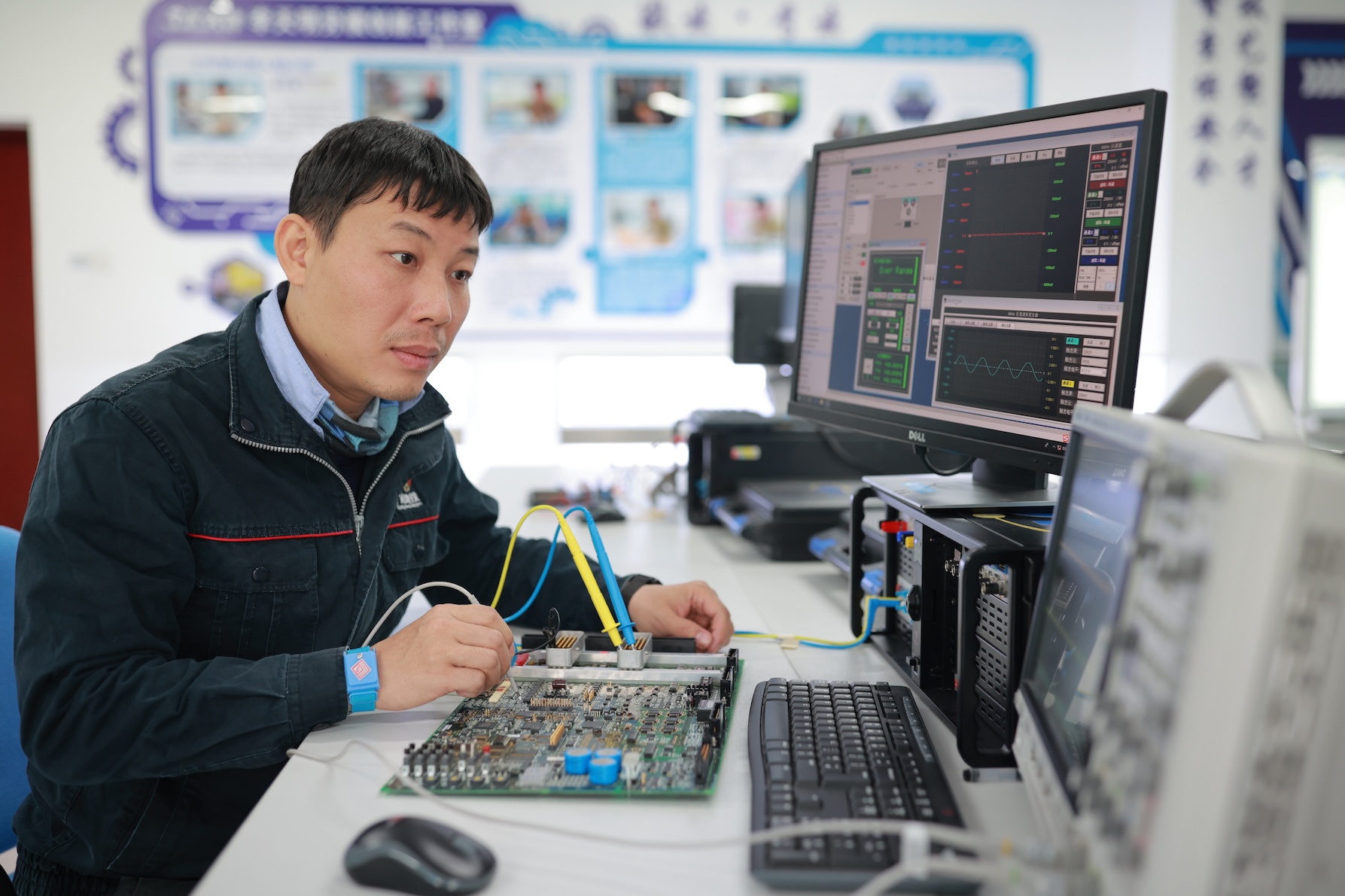 廣州地鐵電子首席維修專家李天明獲評全國勞動模範