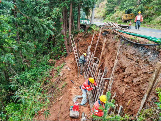 皖黟縣公路：全力護航「五一」假期安全出行