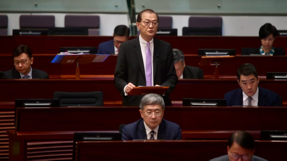 控煙修例草案立法會首讀及二讀 盧寵茂：吸煙致每年經濟損失82億元