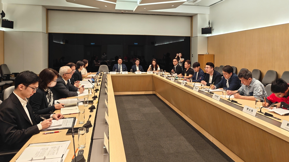 民建聯晤環境局等政府部門 促修例嚴懲虐待動物