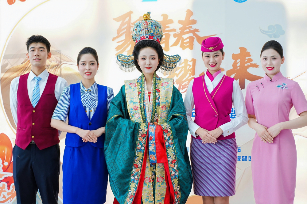 有片︱南航青年演繹「傳統+現代」五四風采