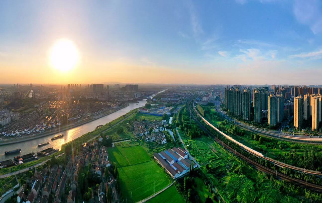 鎮江市委書記馬明龍深情推介：丹陽有「鏡」界