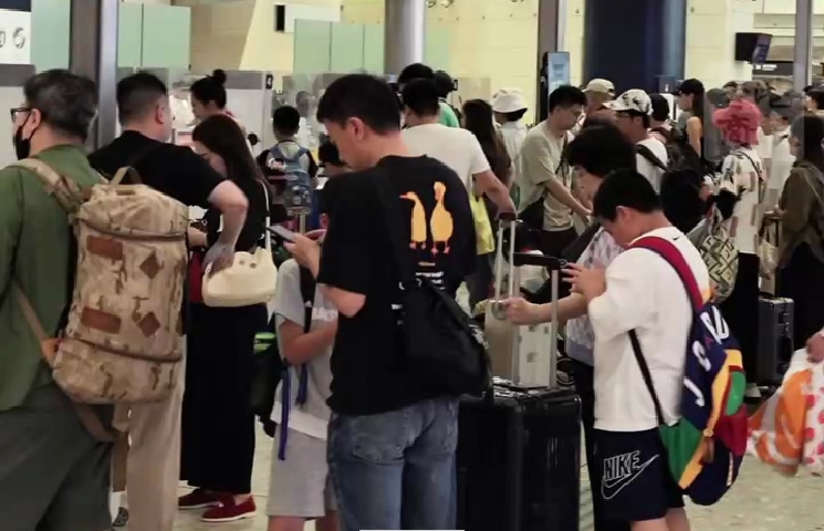 有片丨五一假期結束 離港旅客：體驗很好必會再來