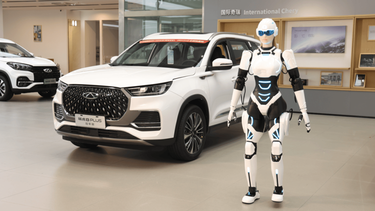 【深度報道】上海車展B面： 人形機器人中美大戰一觸即發
