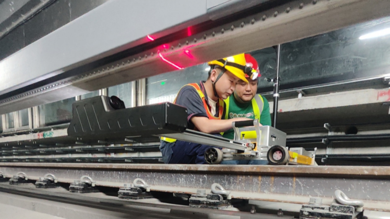 廣州地鐵十四號線二期首批車站及軌行區移交運營調試