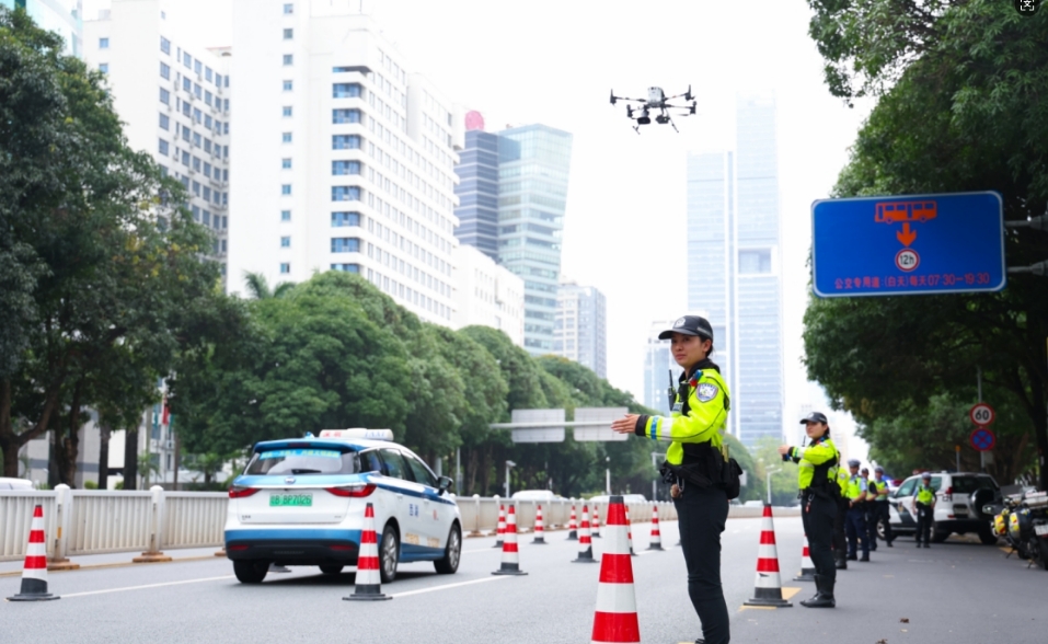 深圳交警首次啟用「空中天眼」嚴管電動自行車