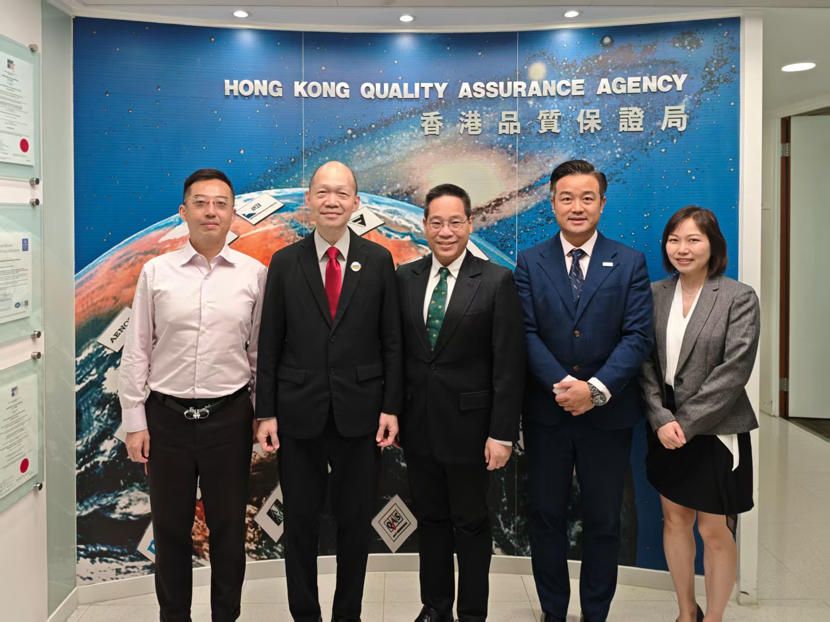 提升人才專業技能 香港品質保證局與香港物流商會簽約