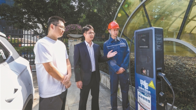 廣州鼓勵新能源車變「充電寶」