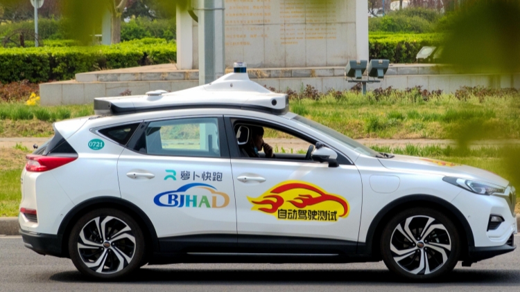 百度無人駕駛領跑全球 「蘿蔔快跑」傳進軍瑞士