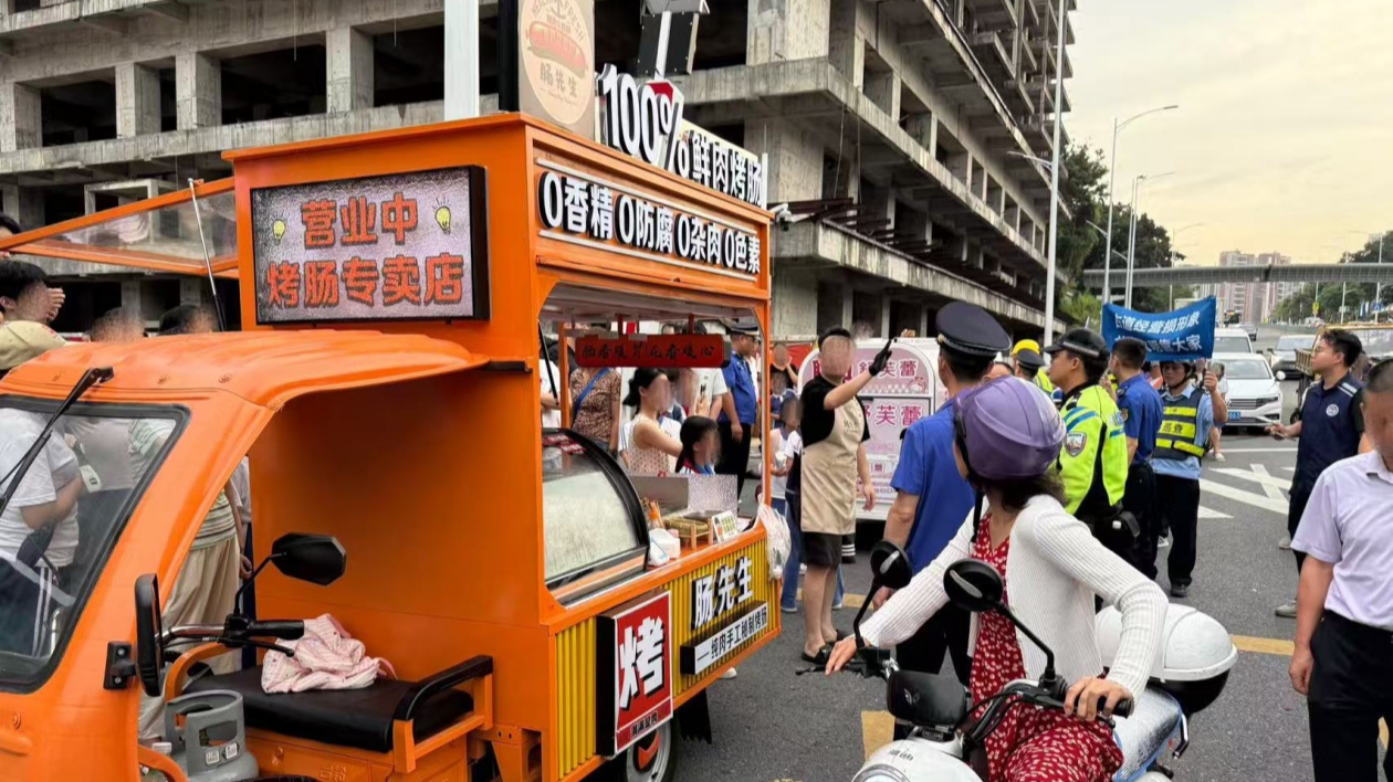 「cosplay」執法遇上真執法 「李逵」一來「李鬼」收監！
