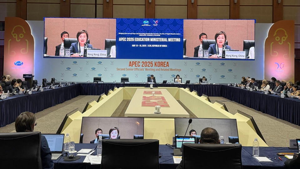 第七屆亞太經合組織教育部長會議濟州舉行 蔡若蓮與各國代表交流並介紹香港教育優勢