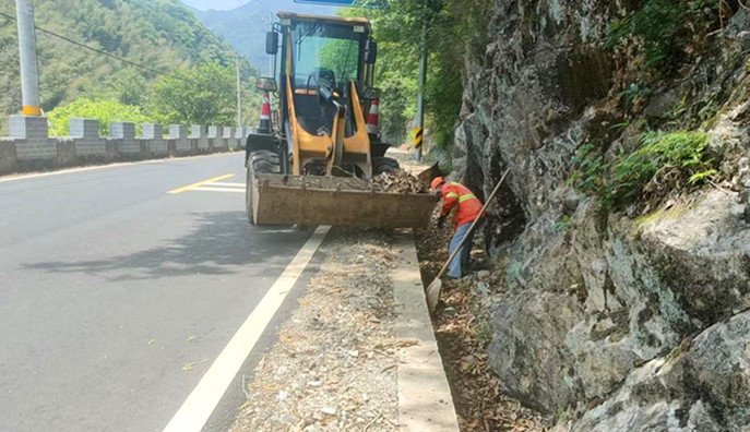 皖黟縣公路：「清溝疏涵」築牢汛期安全防線