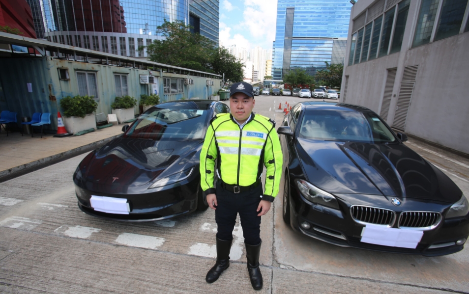 警方西九龍打擊白牌車 拘捕兩司機涉非法載客取酬