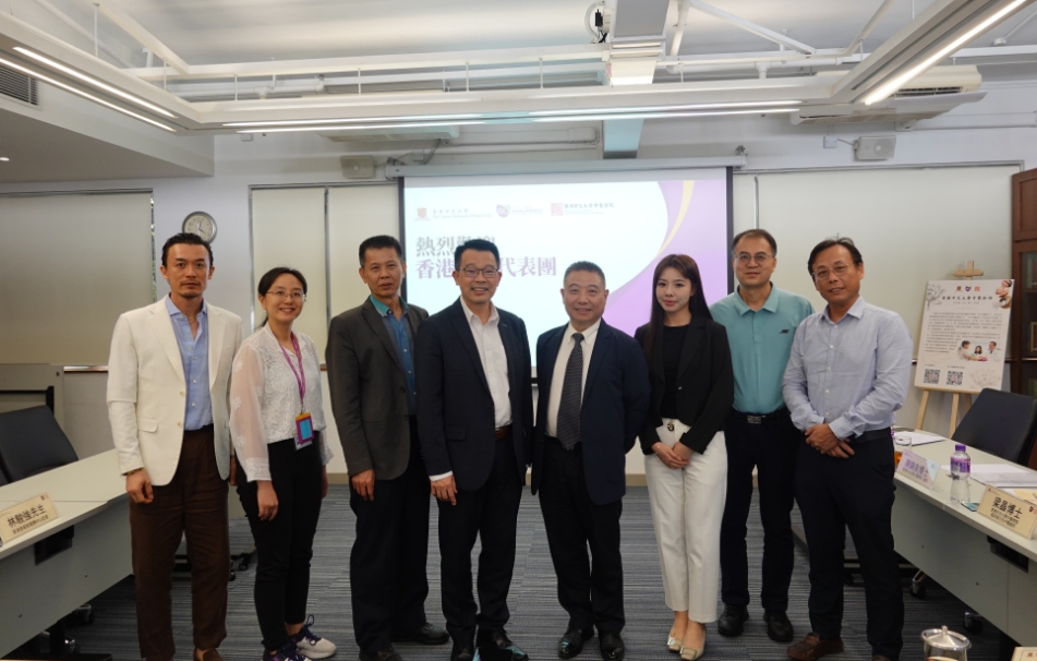 香港商報代表團拜訪中大中醫學院 冀借弘揚中華文化說好中國故事