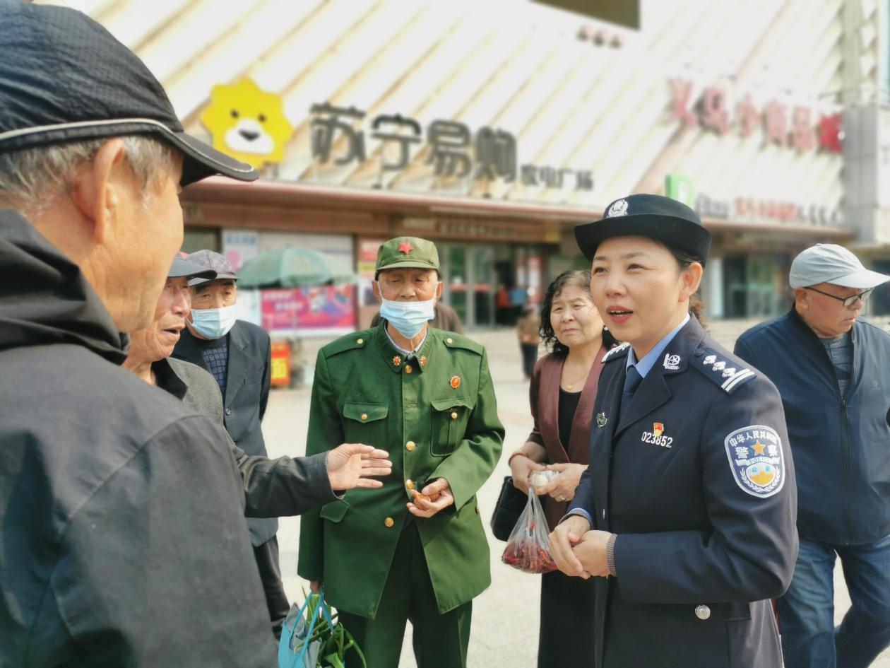 哈市呼蘭分局組織開展「與民同心、為您守護」防範經濟犯罪主題宣傳活動