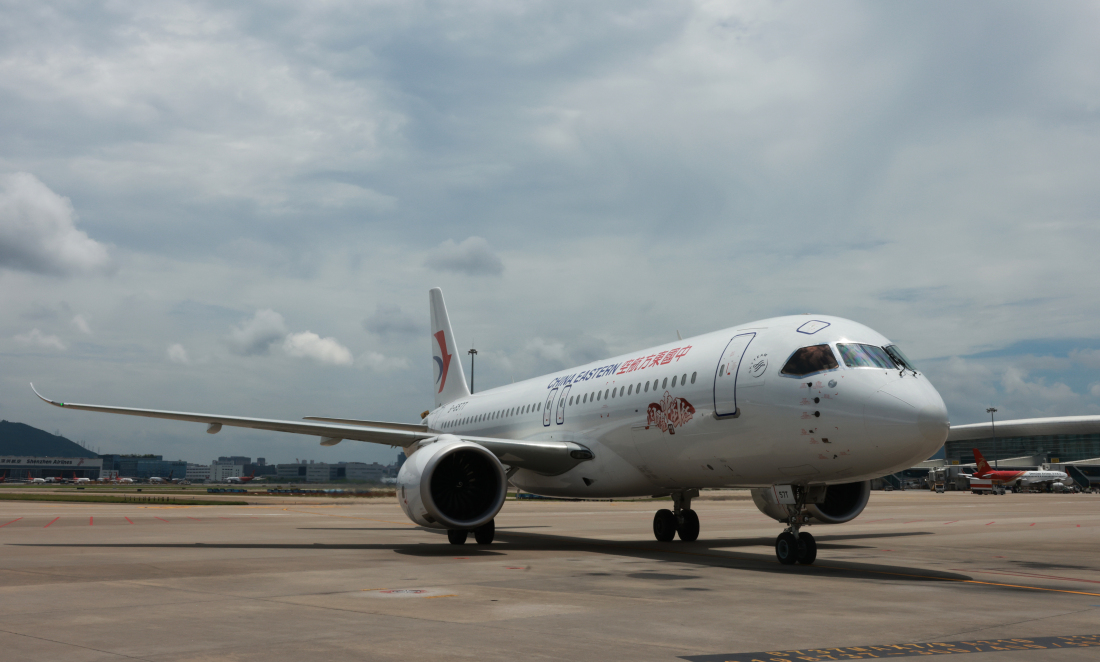東航C919執飛上海虹橋—深圳往返航班