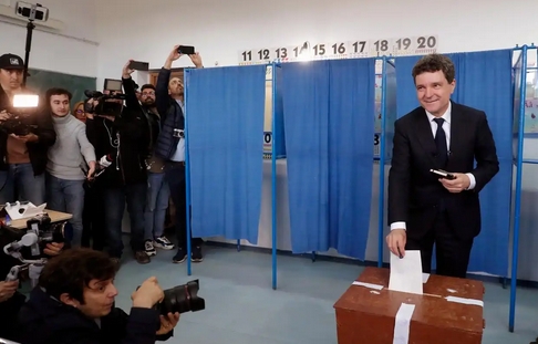  初步統計結果顯示達恩在羅馬尼亞總統選舉中獲勝 