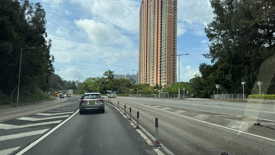 將軍澳環保大道路面修復工作完成 行車線重開