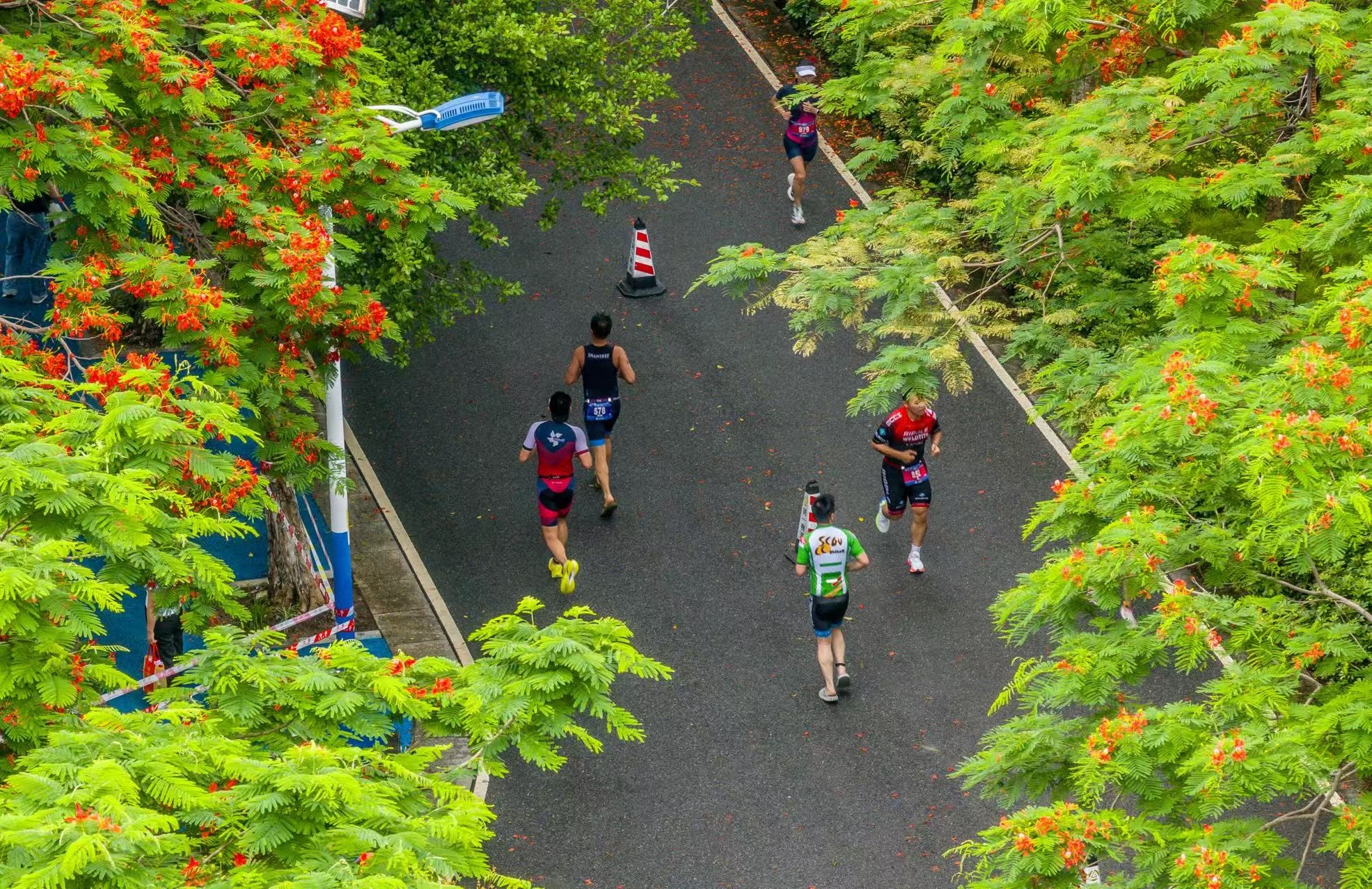 2025年廣東萬里碧道鐵人三項系列賽首站舉行