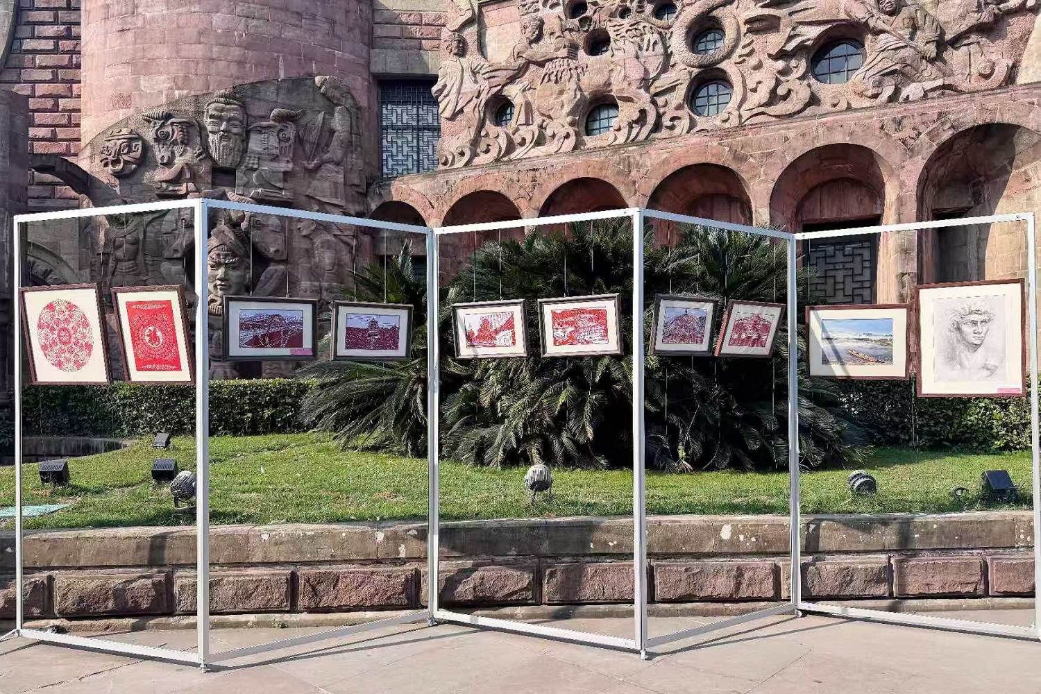 用藝術點亮生活 四川德陽殘障人優秀作品展啟幕